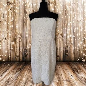Suzy Chin for Maggy Boutique Strapless Lace Dress